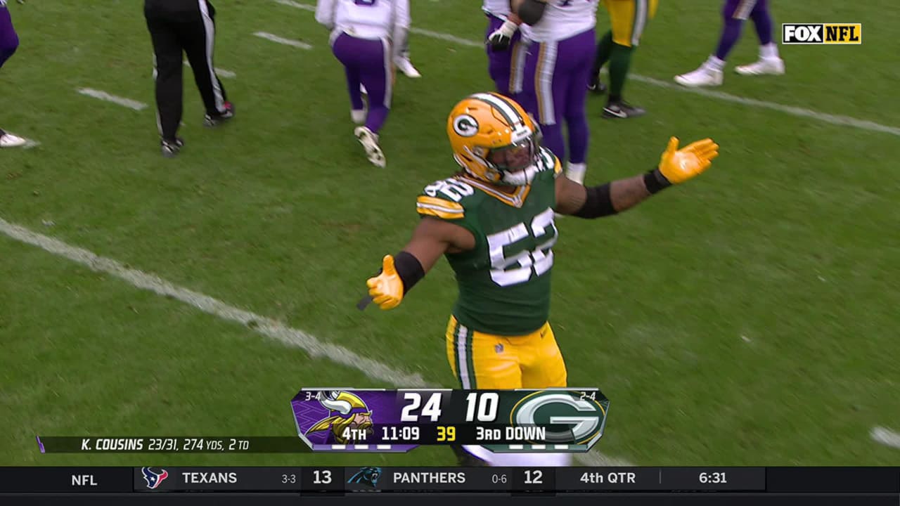 Green Bay Packers linebacker Preston Smith brings down Kirk Cousins for