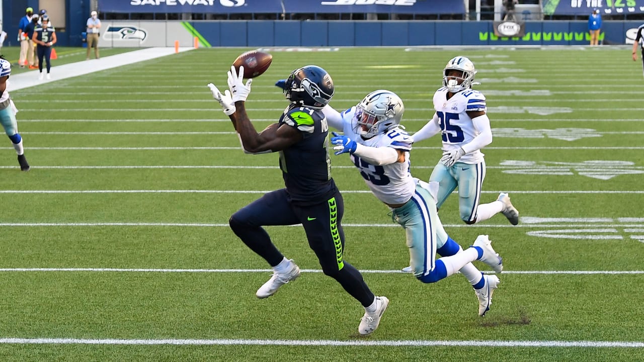 Can't-Miss Play: Seattle Seahawks wide receiver DK Metcalf raises the roof  on his first TD catch of 2022