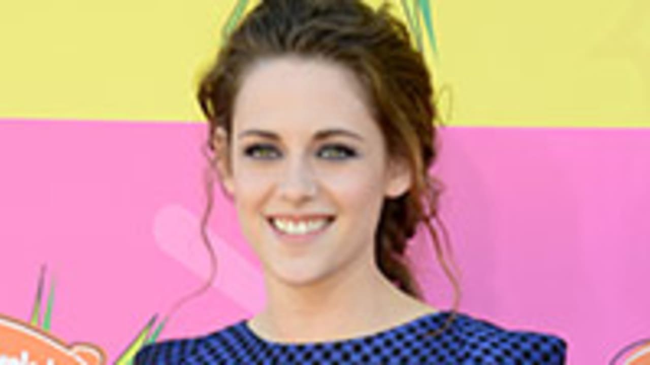 kristen-stewart-131108-SPOT.jpg