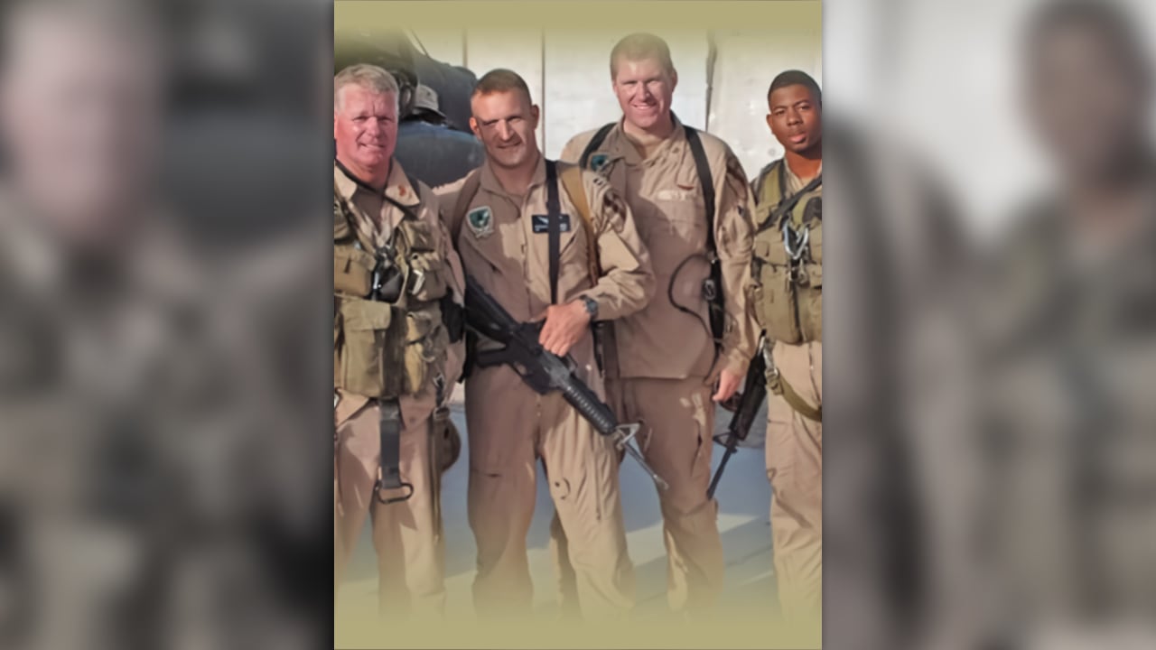 Dallas, Cowboys honor local military members with 'salute to