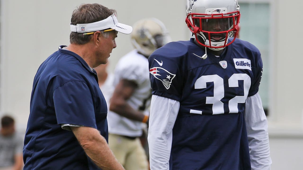 bill-belichick-devin-mccourty-150821-spot.jpg
