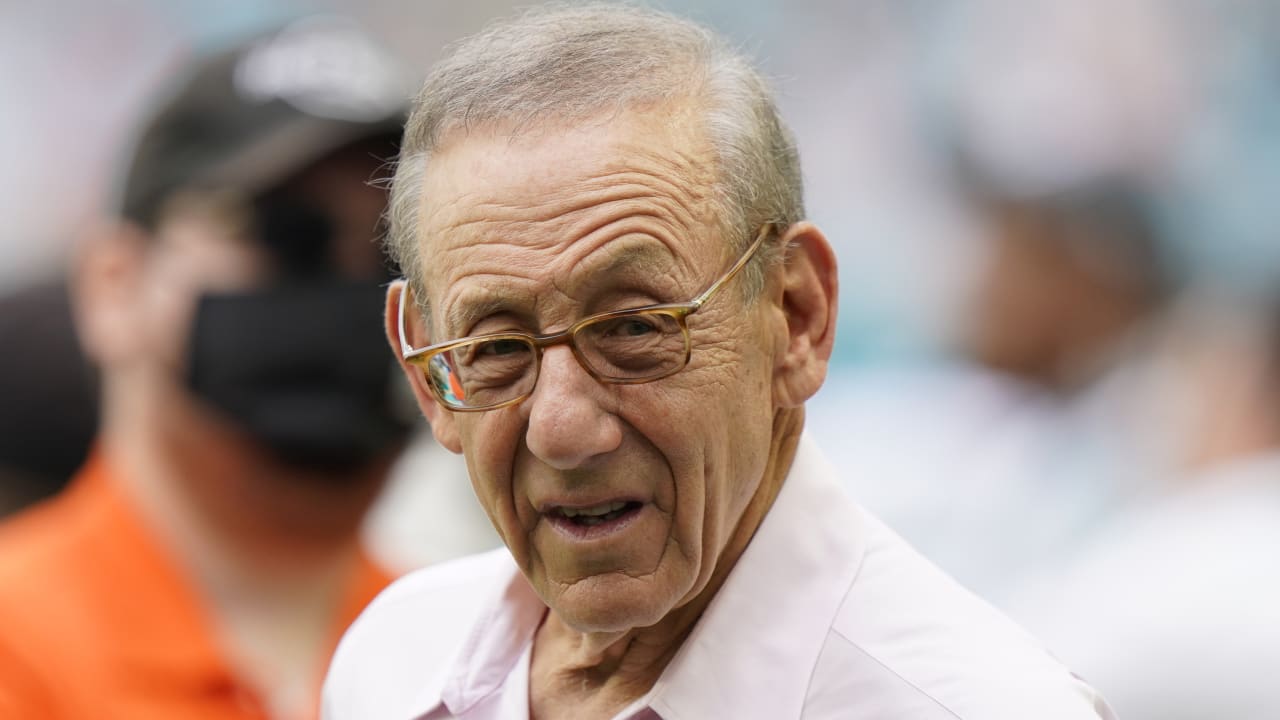 Dolphins lose 2023 first-round draft pick, owner Stephen Ross