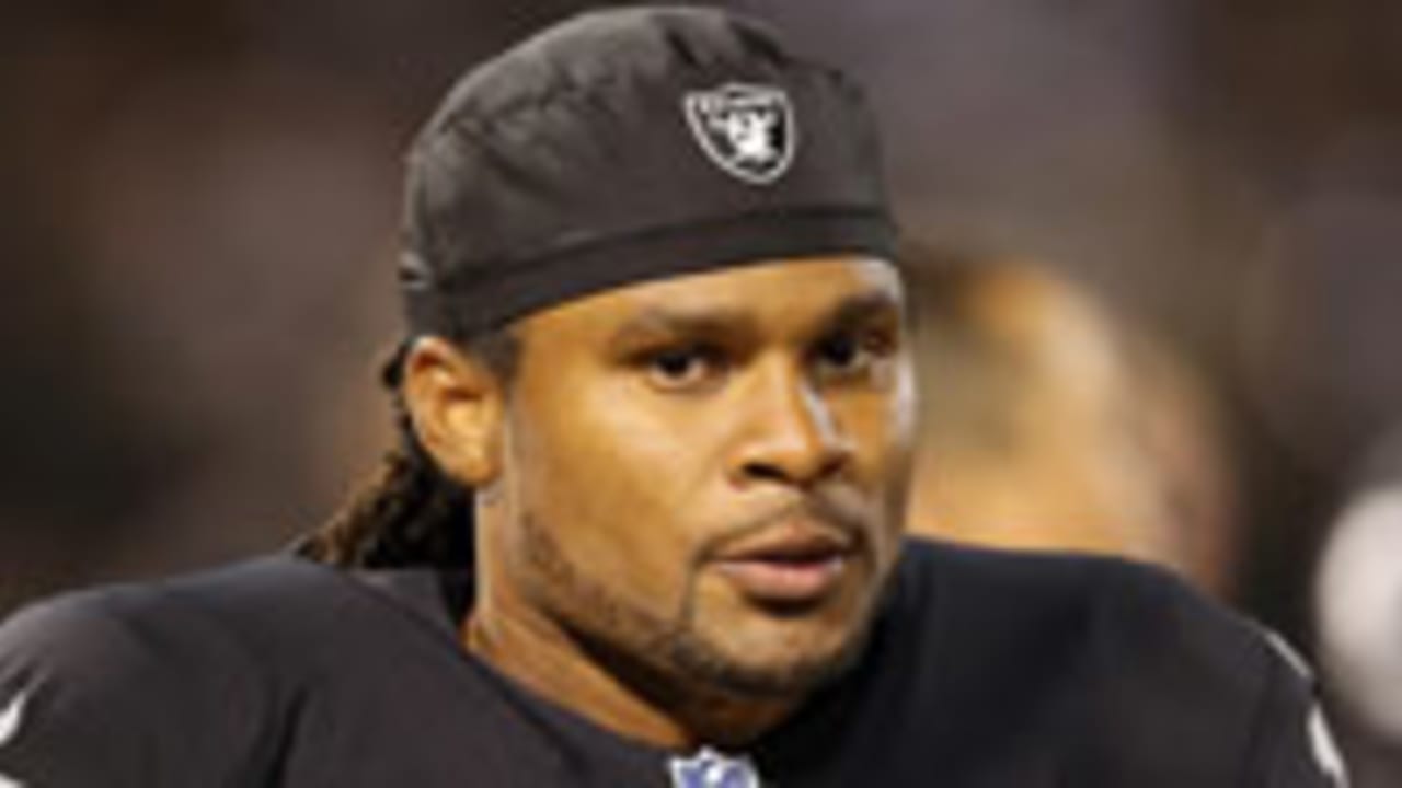 Josh Cribbs signs with New York Jets; Clyde Gates to IR