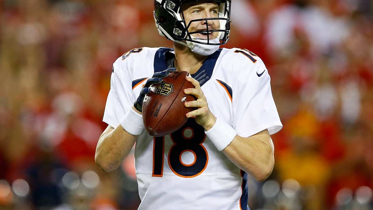 Manning-Peyton-150923-SL.jpg