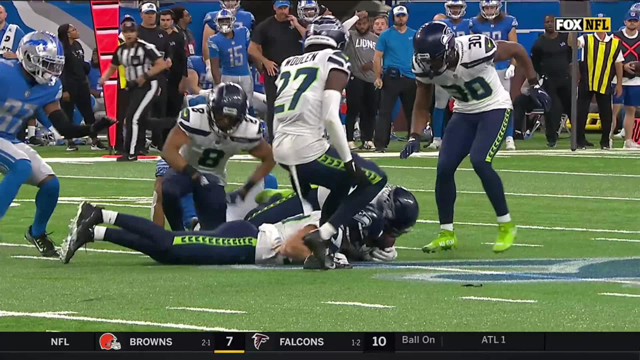 Seahawks rookie CB Coby Bryant uses peanut punch to force first fumble