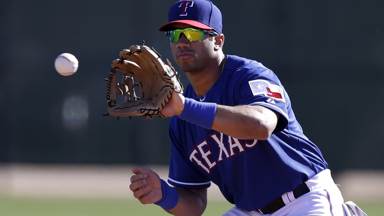 MLB offseason picks up as Rangers trade Russell Wilson to Yankees 