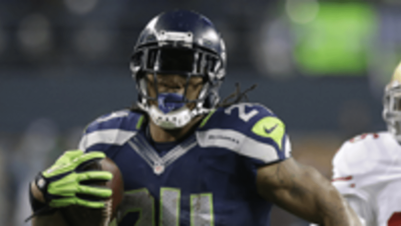 Lynch-Marshawn-140618-SL.jpg