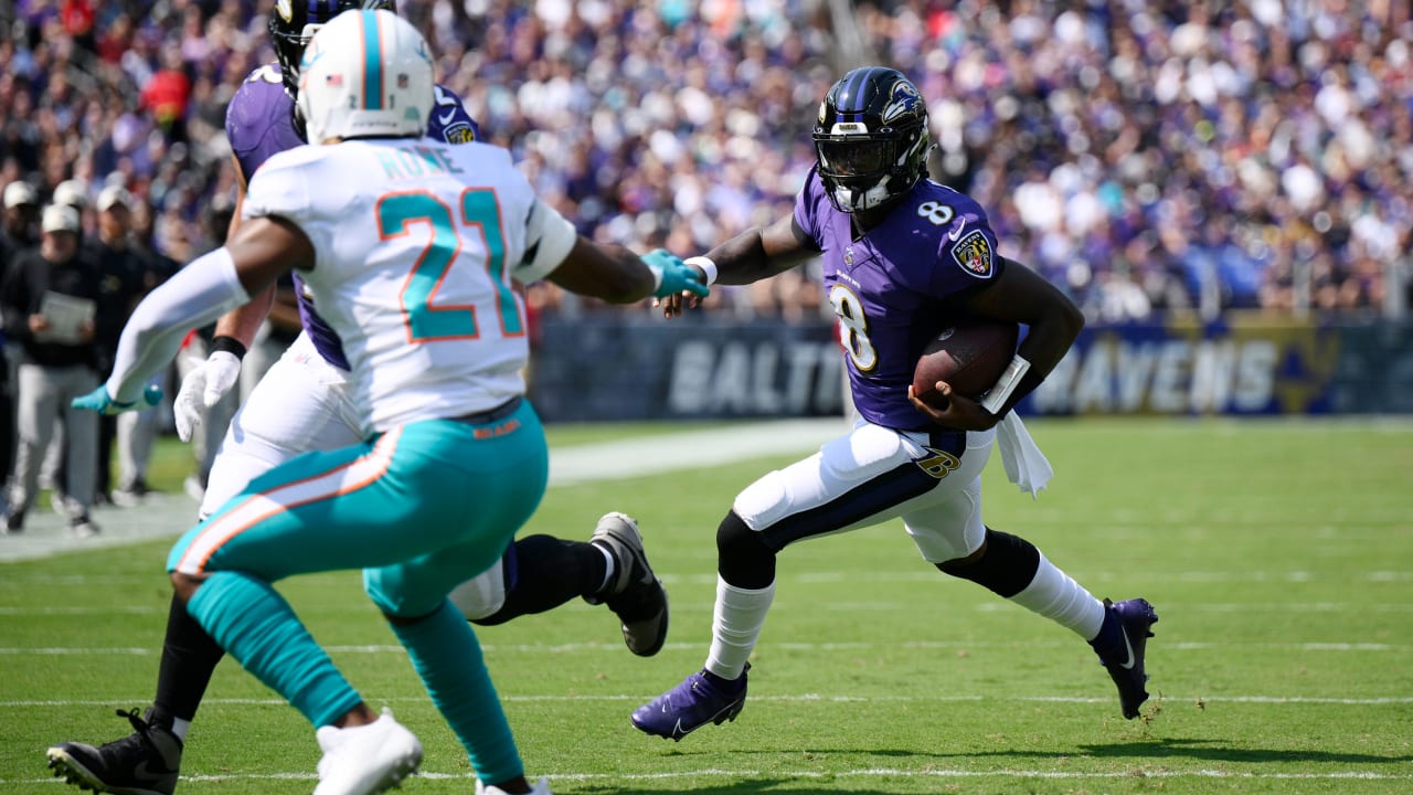 Lamar Jackson runs to QBrecord 11th 100yard rushing game thanks to