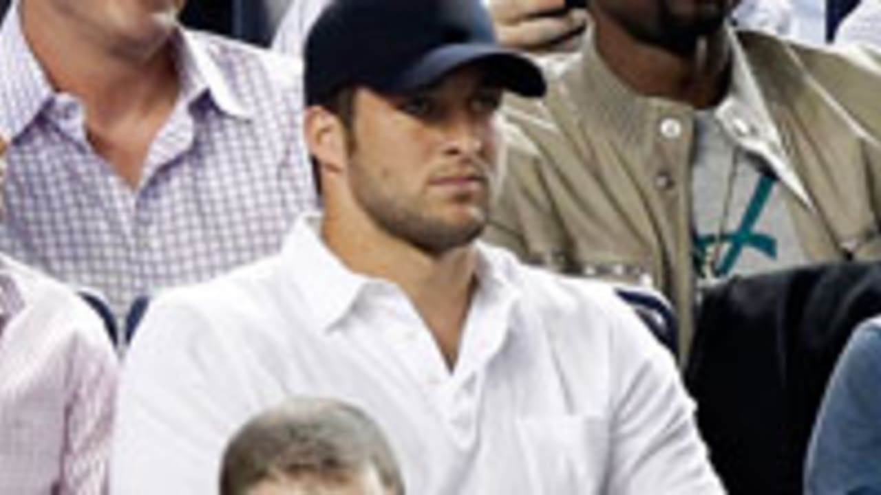 tim-tebow-130616-sl.jpg
