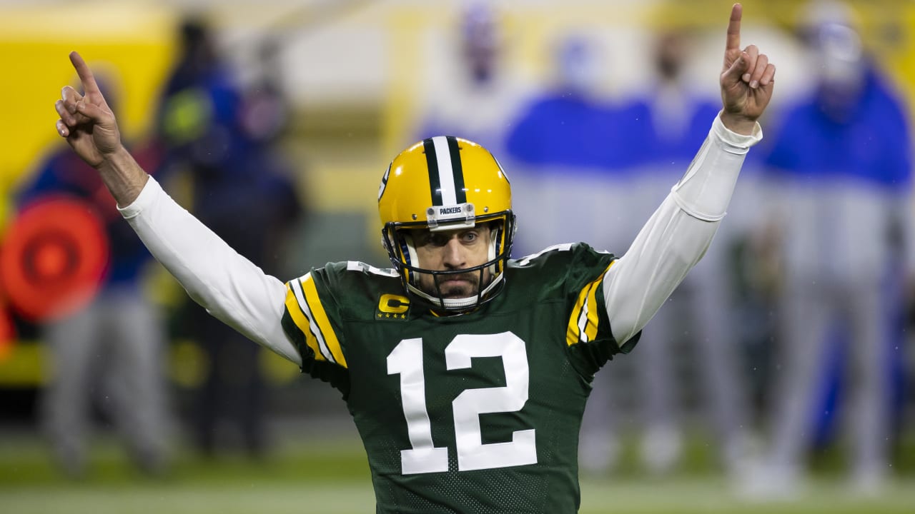 Green Bay Packers offensive tackle Billy Turner (77) sets to block against  the Pittsburgh Steelers during an NFL football game Sunday, Oct 3. 2021, in  Green Bay, Wis. The Packers won the