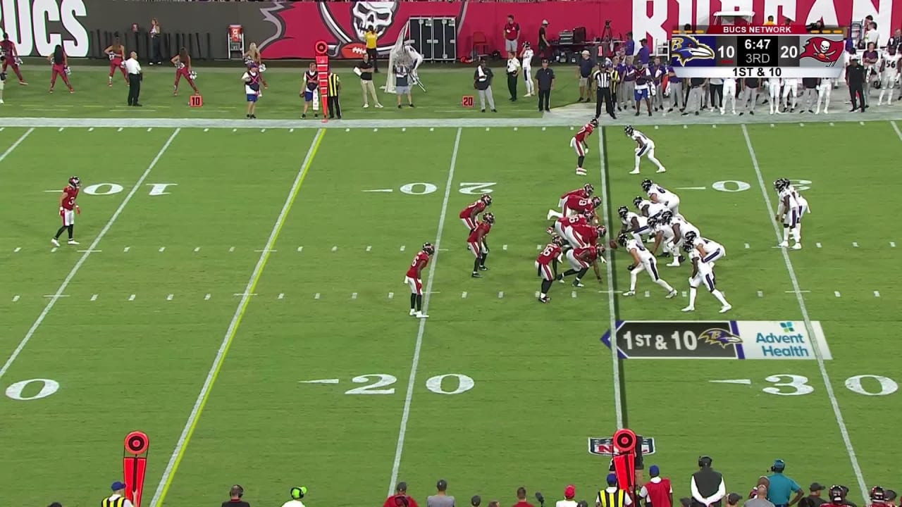 Tampa Bay Buccaneers defensive end William Gholston during the first