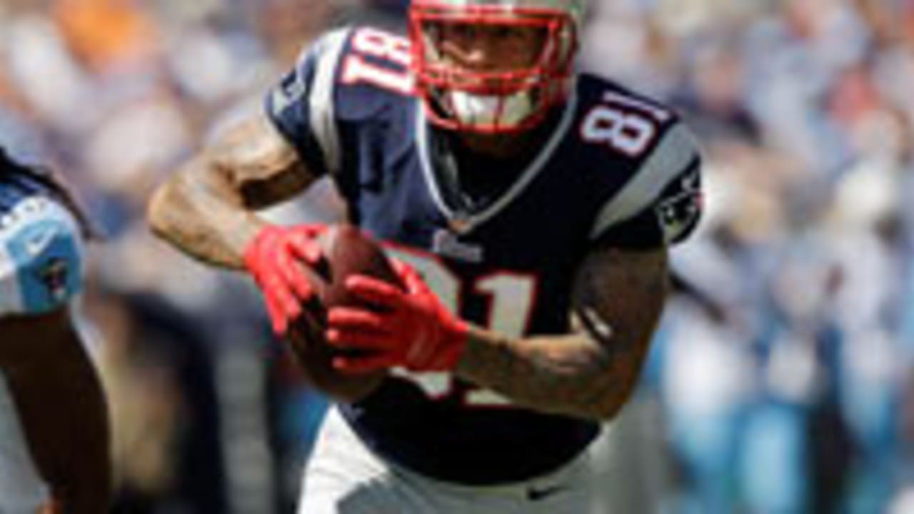 aaron-hernandez-121014-spot.jpg