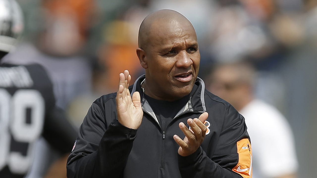 Cleveland Browns Fire Hue Jackson—Who Leaves With an Ignominious