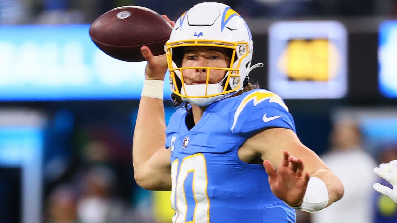 Mooch's Minute: Breaking down Los Angeles Chargers quarterback Justin ...