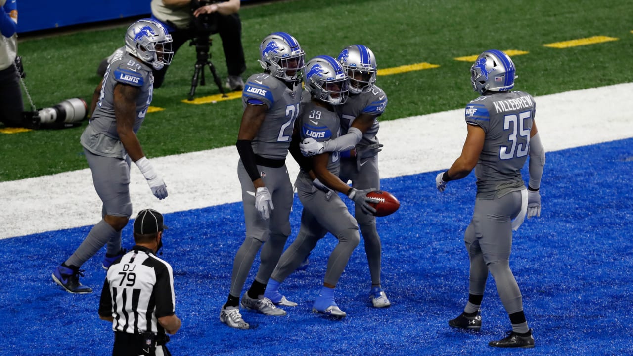 DETROIT, MI - AUGUST 8: Detroit Lions CB (39) Jamal Agnew heads off the  field at halftime of NFL pre-season game between New England Patriots and  Detroit Lions on August 8, 2019