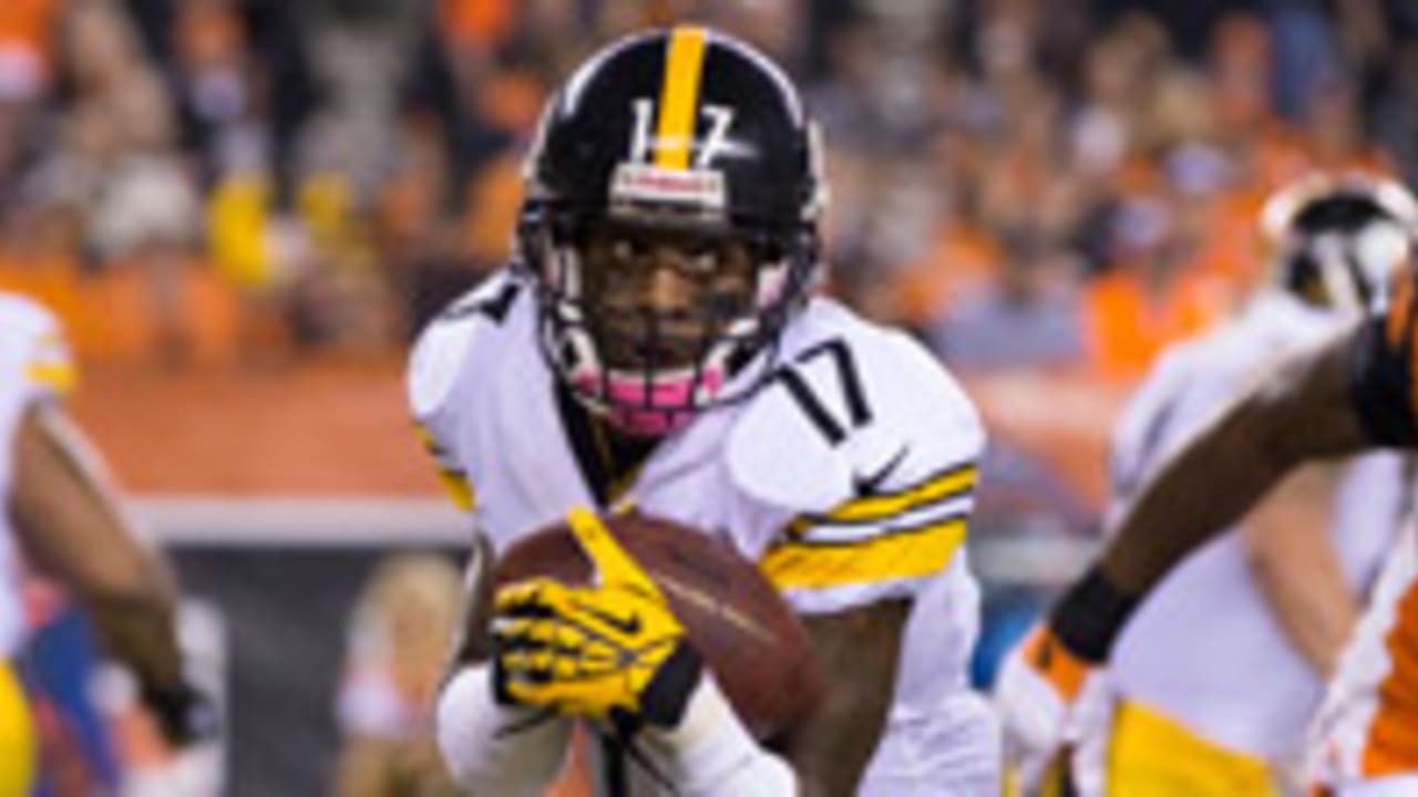 mike-wallace-121022-spot.jpg