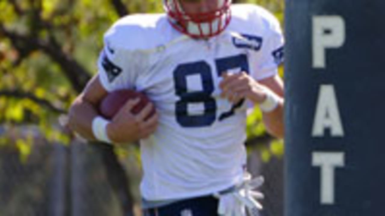 rob-gronkowski-101713-spot.jpg