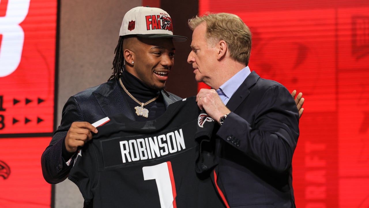 NFC South draft grades: Falcons get much-needed roster boost