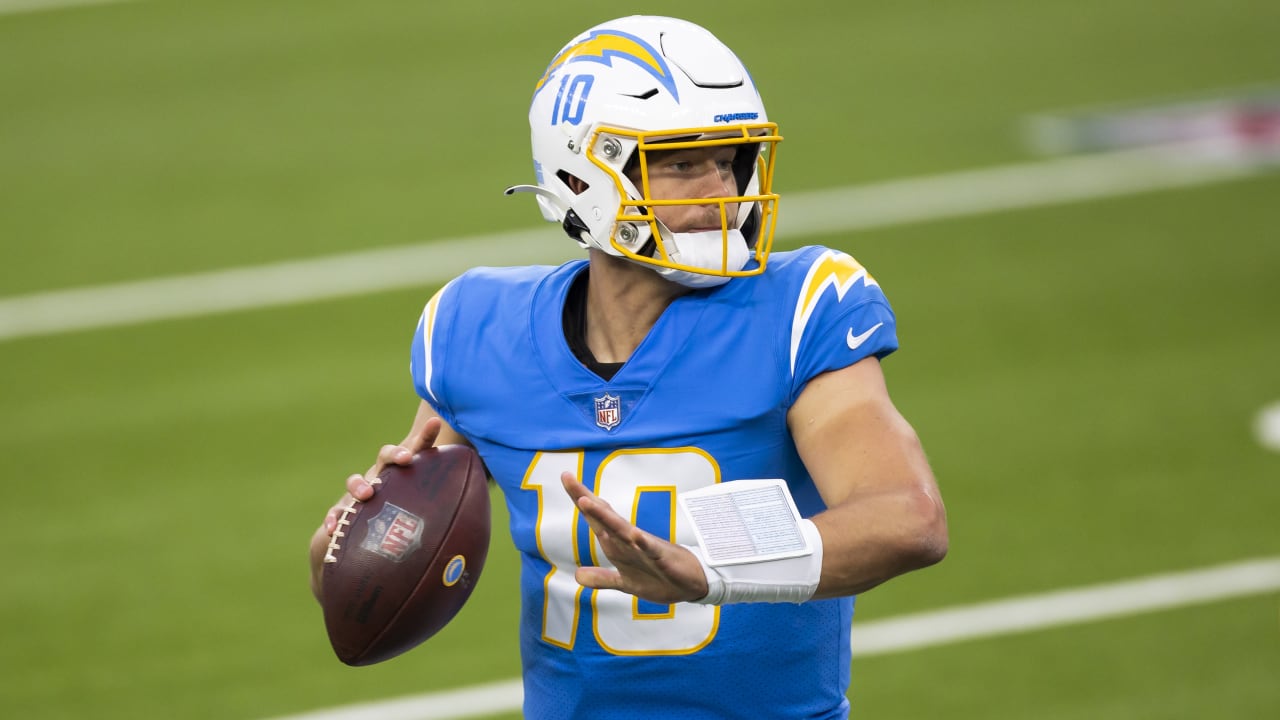Chargers QB Justin Herbert calls rookie year 'a blur,' eager to 'master