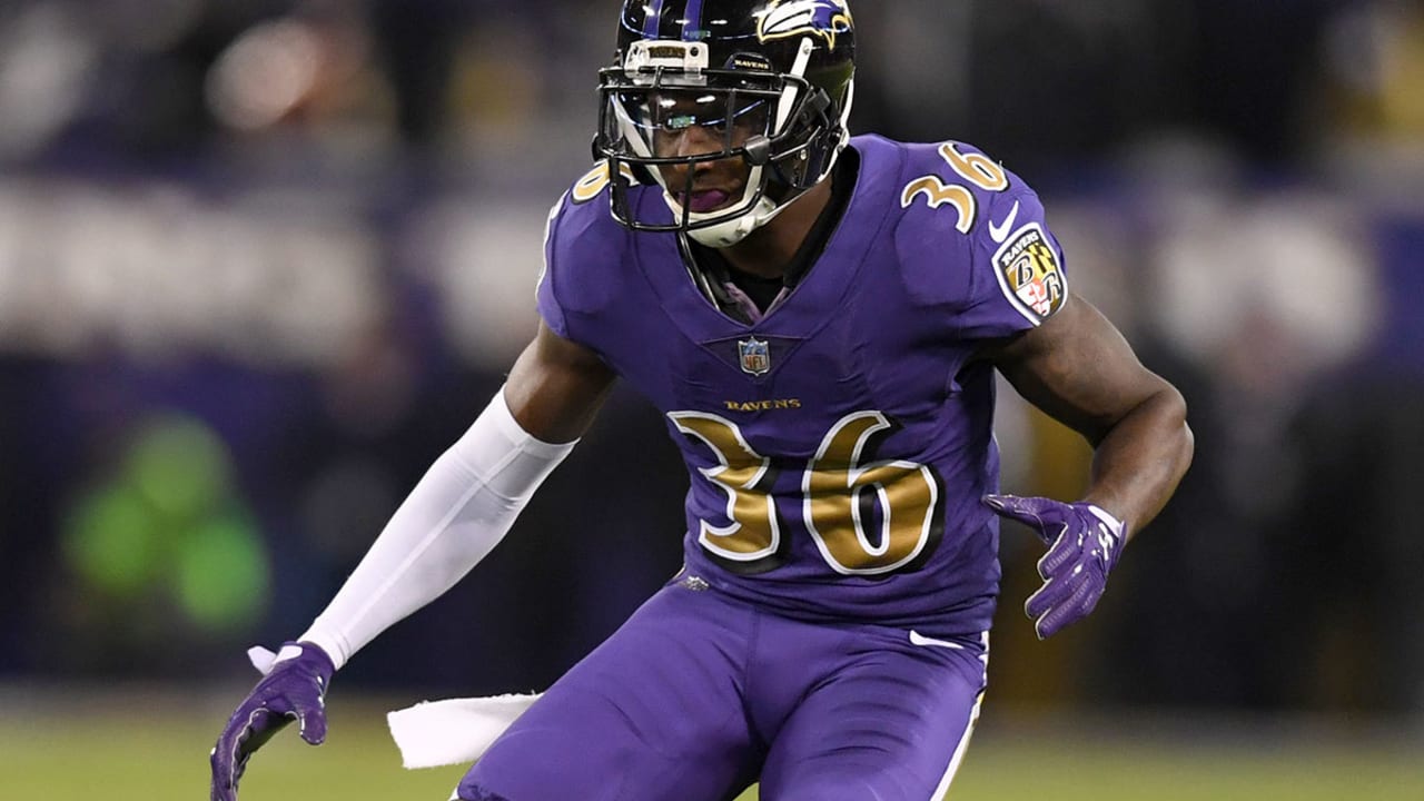 Ravens cornerback Tavon Young could miss season with neck injury, John  Harbaugh says