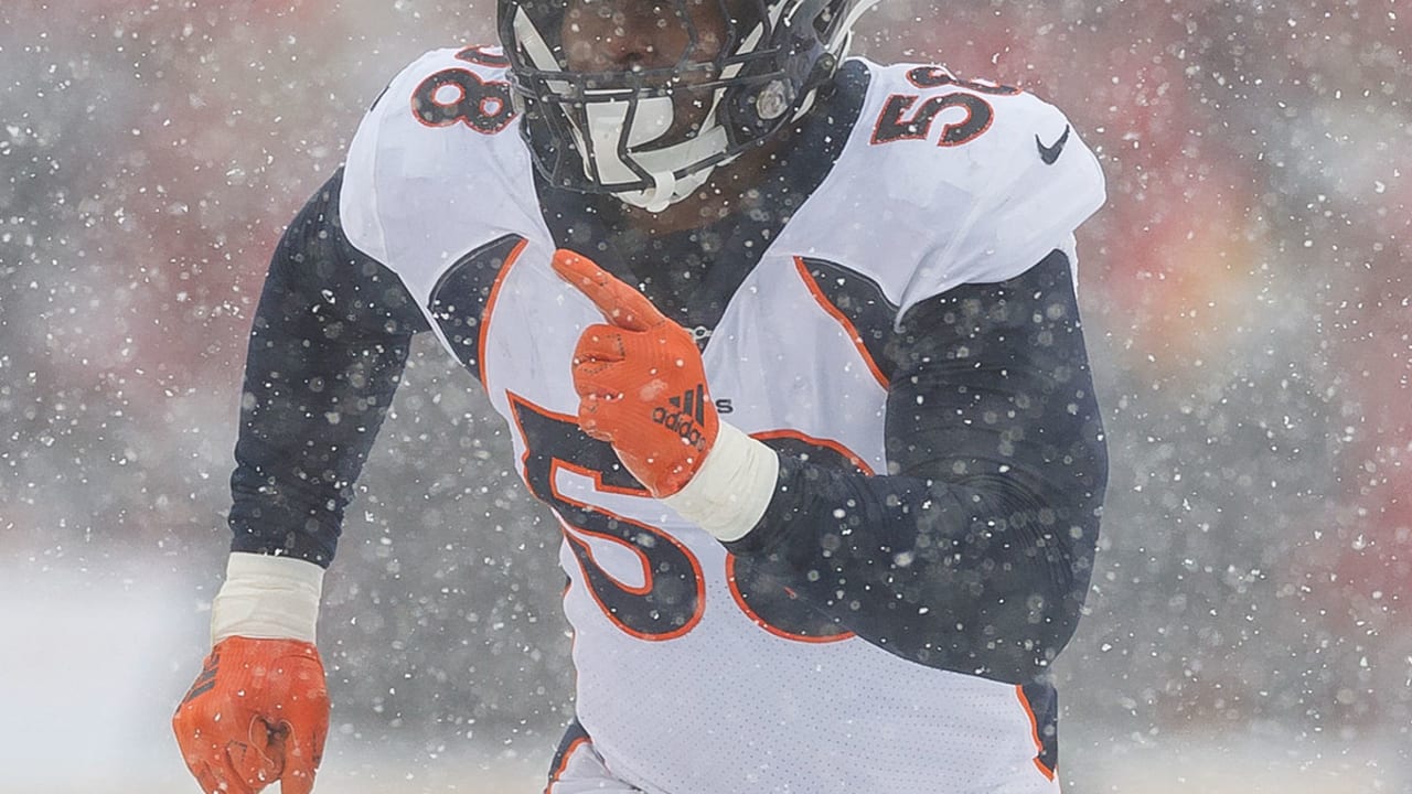 Broncos' Von Miller has COVID-19, agent confirms