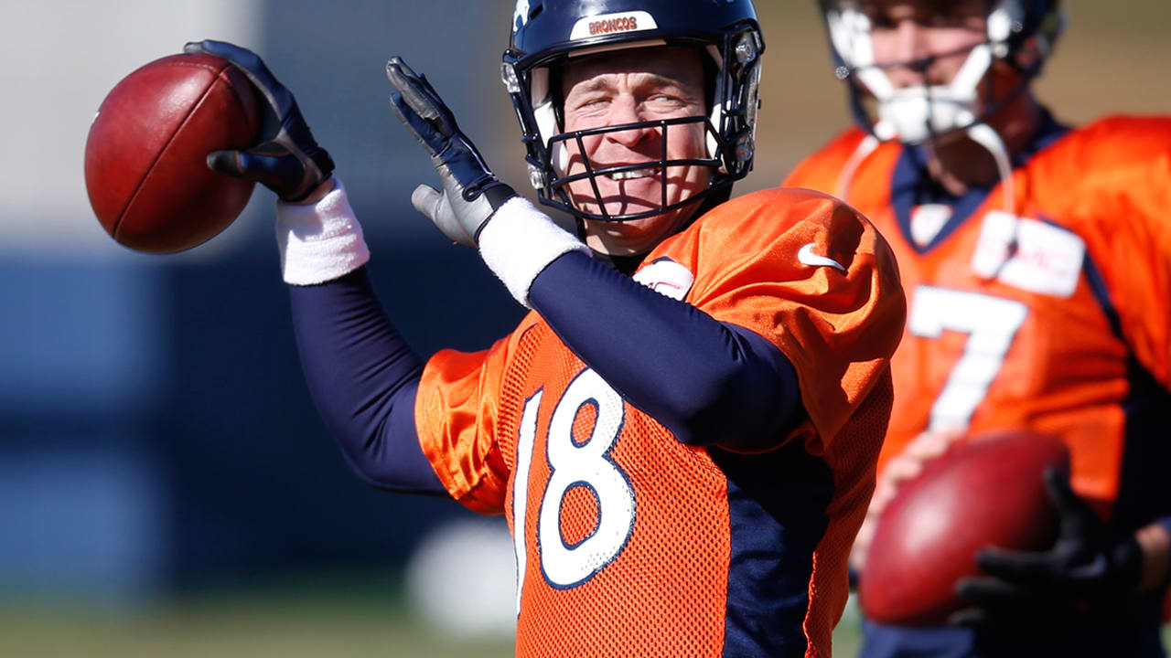 Manning-Peyton-160115-SL.jpg