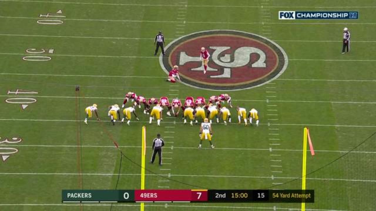 Robbie Gould drills 54yard field goal