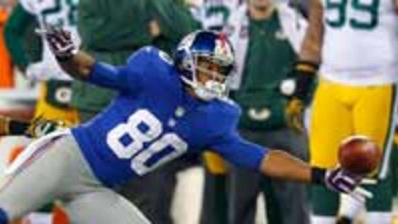 Victor-Cruz-121128-Spot.jpg