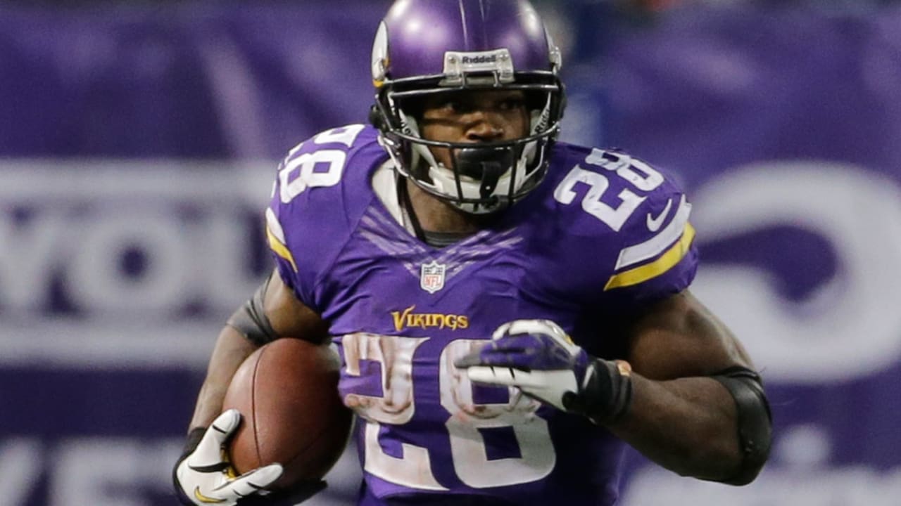 Adrian-Peterson-150519-SL.jpg
