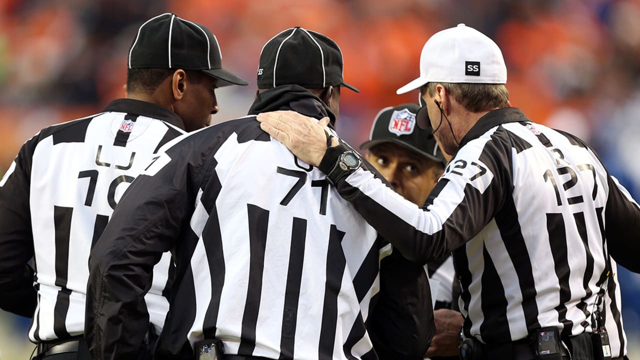 Officiating crew was changed late for KC Chiefs-Bengals game