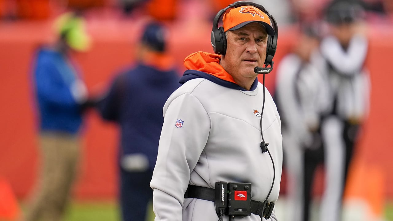 Vic Fangio quietly signed contract with Eagles to help prepare them for Super Bowl; Fangio will join Dolphins after game – NFL.com