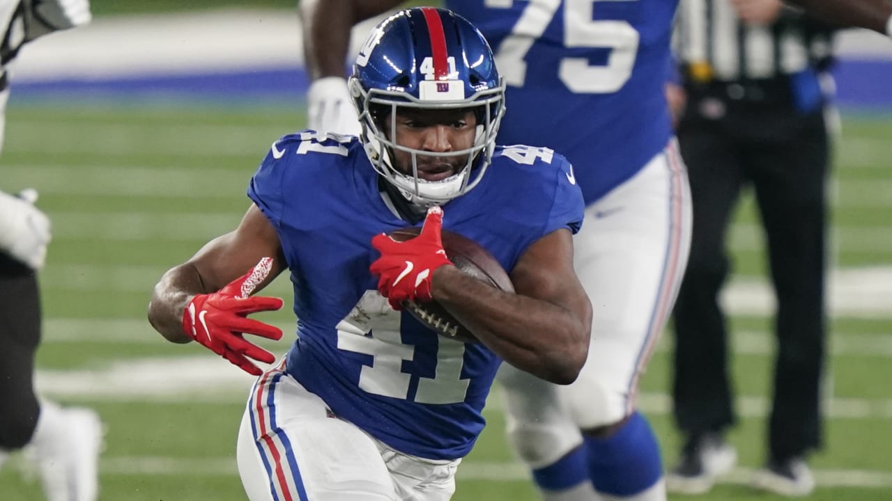 NY Giants' Corey Webster owns the gift of Green Bay Packers grab