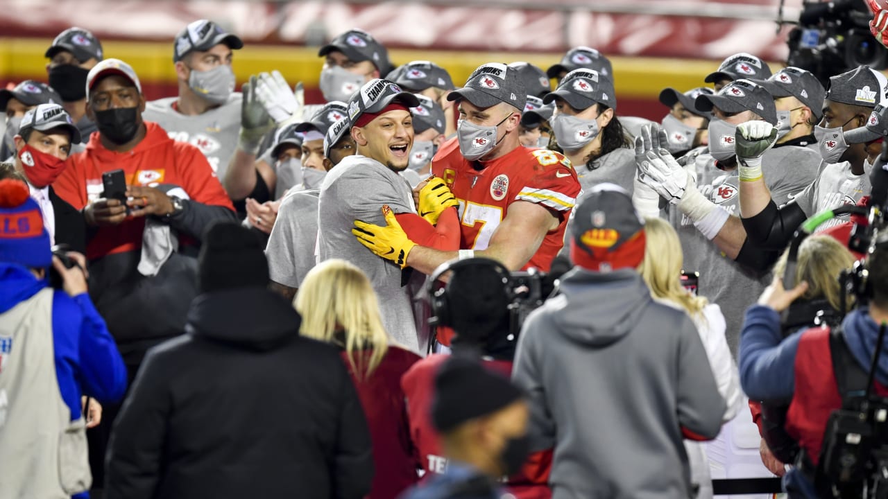 Kansas City fans celebrate Chiefs' AFC Championship win