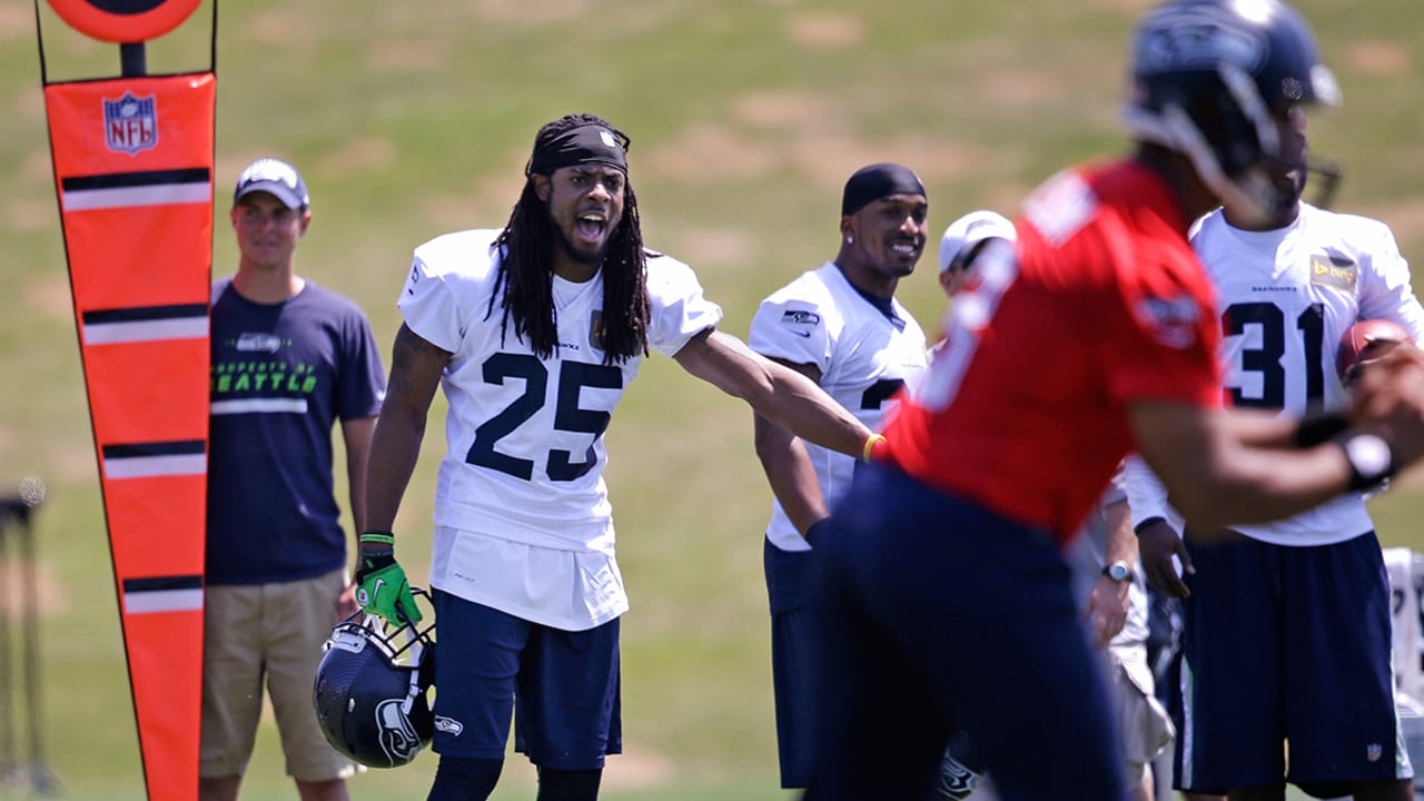 Richard-Sherman-yelling-150802-Sl.jpg