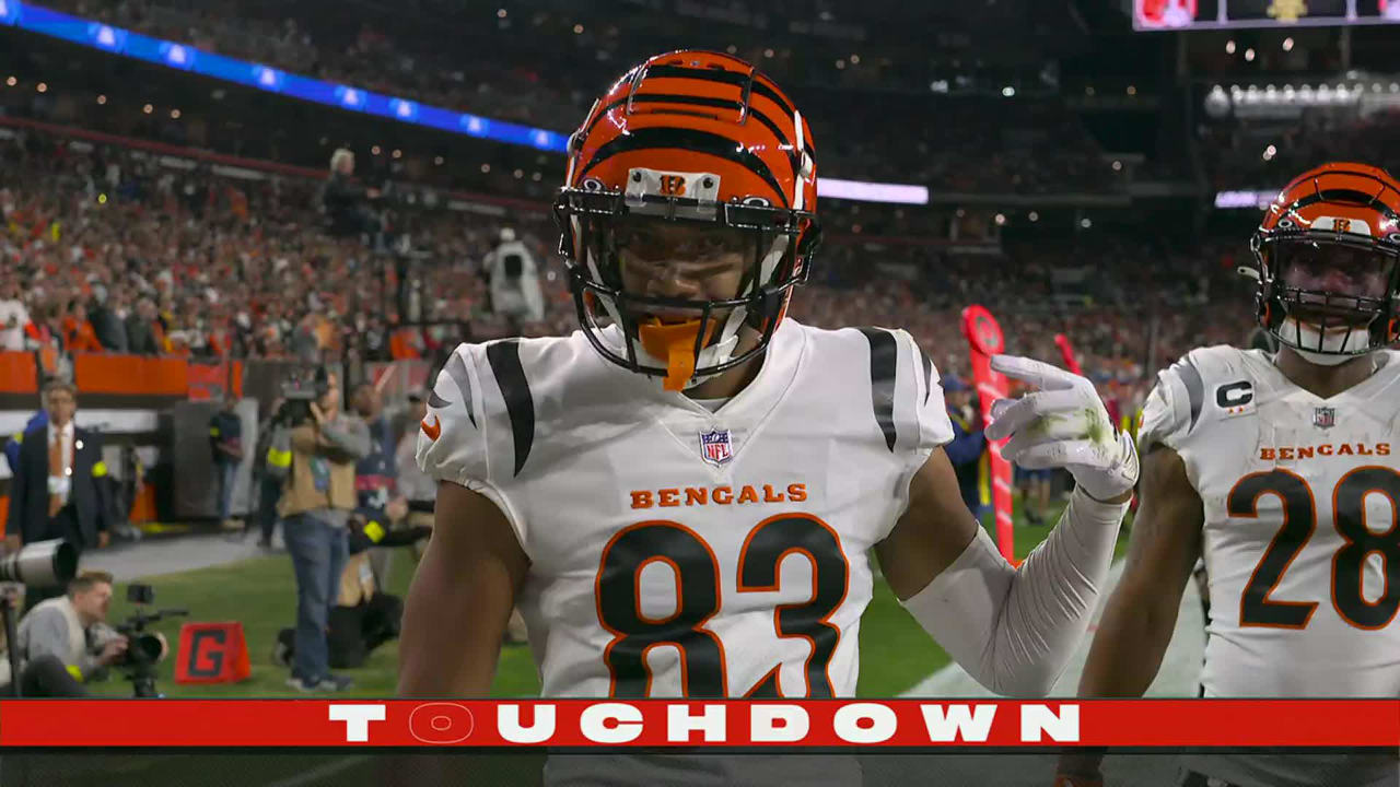 Bengals' Joe Burrow tosses 60-yard TD pass to Tyler Boyd - ESPN