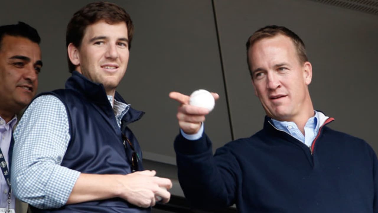 Eli Manning Teases an Alternate Career For MLB Icon Derek Jeter With 5  Words and a Timeless Gift - EssentiallySports