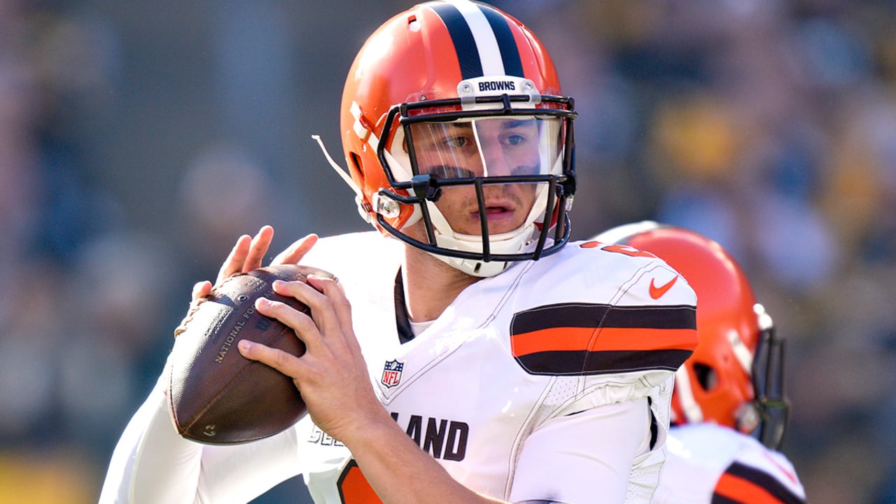 Johnny-Manziel-151125-SL.jpg