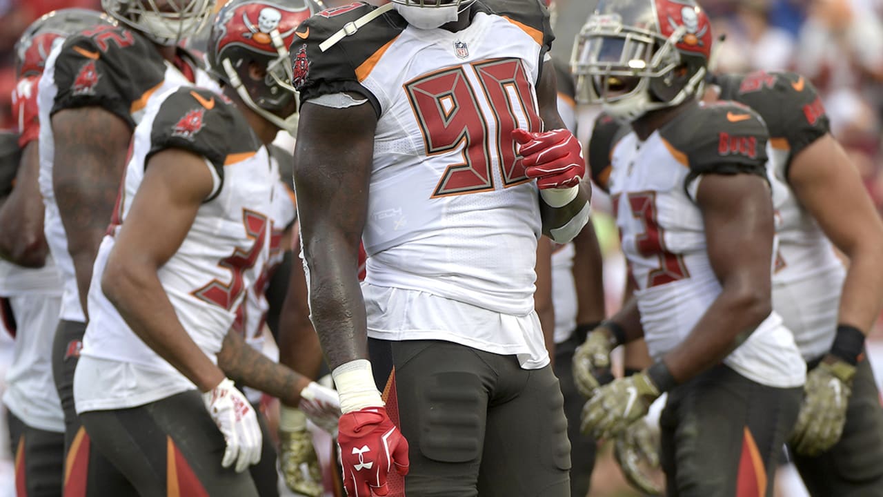 Former Giants teammates cheer on Buccaneers' Jason Pierre-Paul