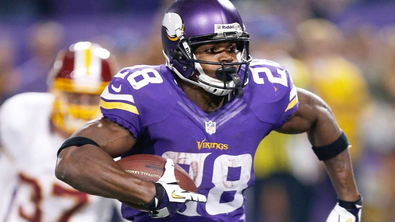 Adrian-Peterson-SL-150602