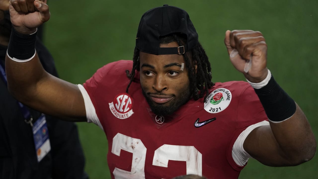 Najee Harris drove NINE hours just to support his teammates