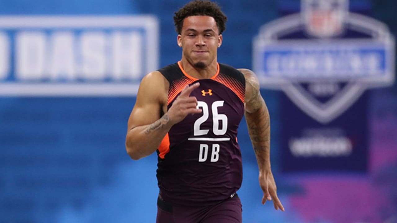 Washington defensive back Byron Murphy runs an official 4.55 40-yard dash  at 2019 combine