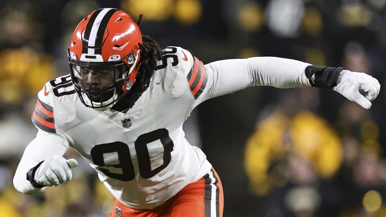 Browns' DE Jadeveon Clowney will not play Sunday vs. Steelers