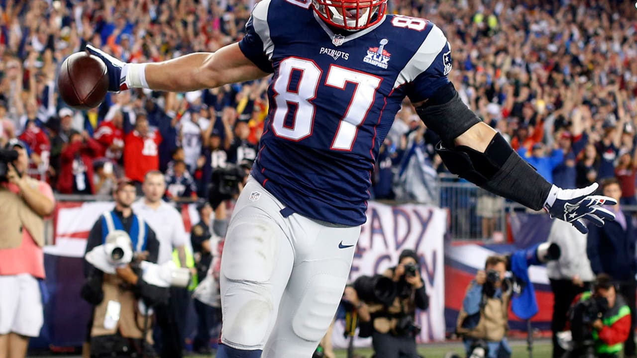 rob gronkowski-150910-Spot2.jpg