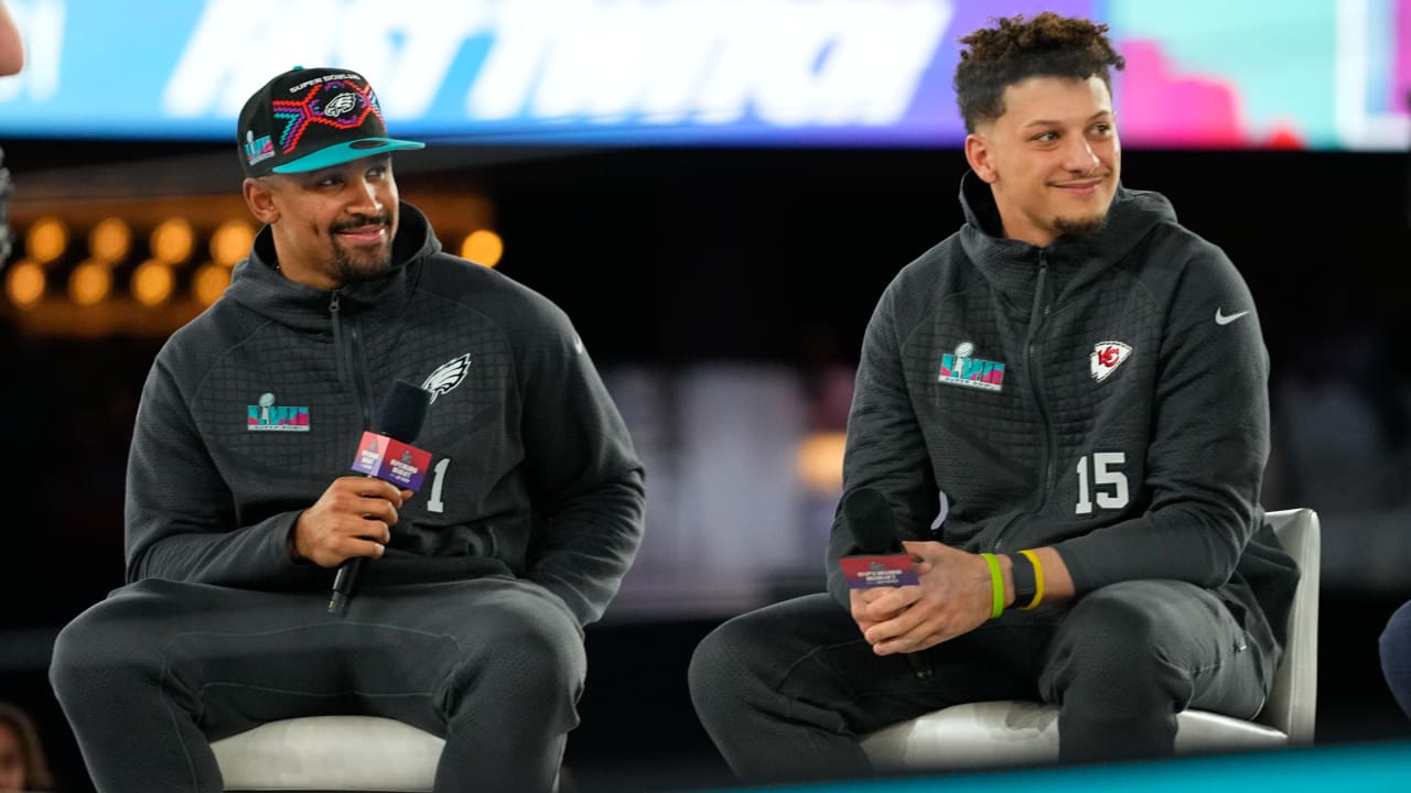 Patrick Mahomes and Jalen Hurts to be first Black quarterbacks to face off  at the Super Bowl