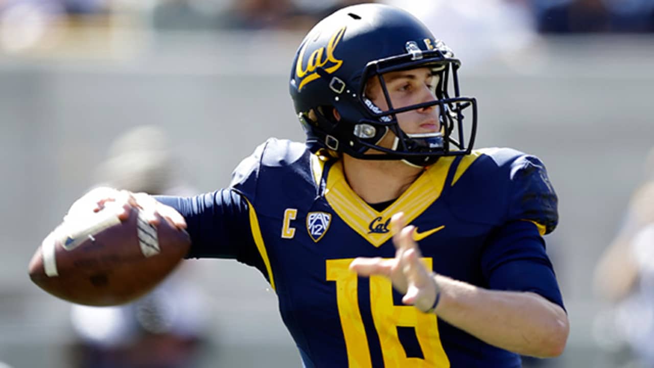 Jared-Goff-151007-TOS.jpg