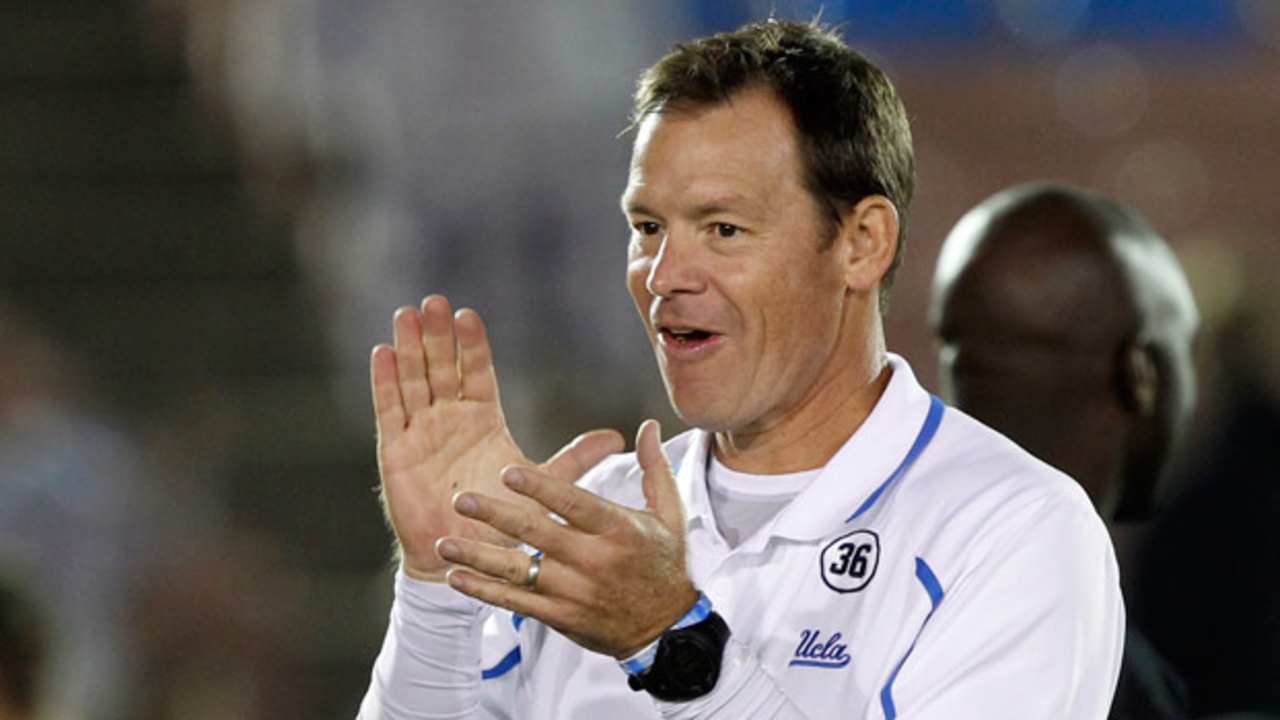 JIm-Mora-1314-TOS.jpg