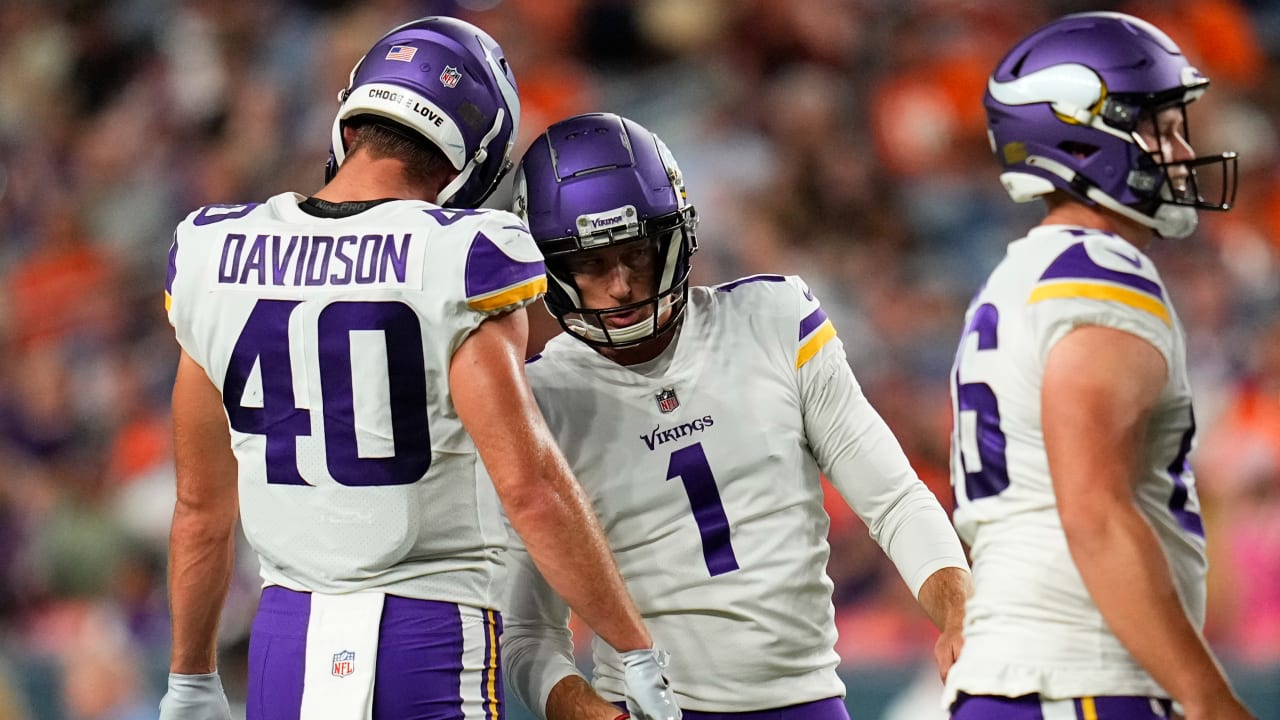 Vikings agree to terms with kicker Greg Joseph on one-year deal