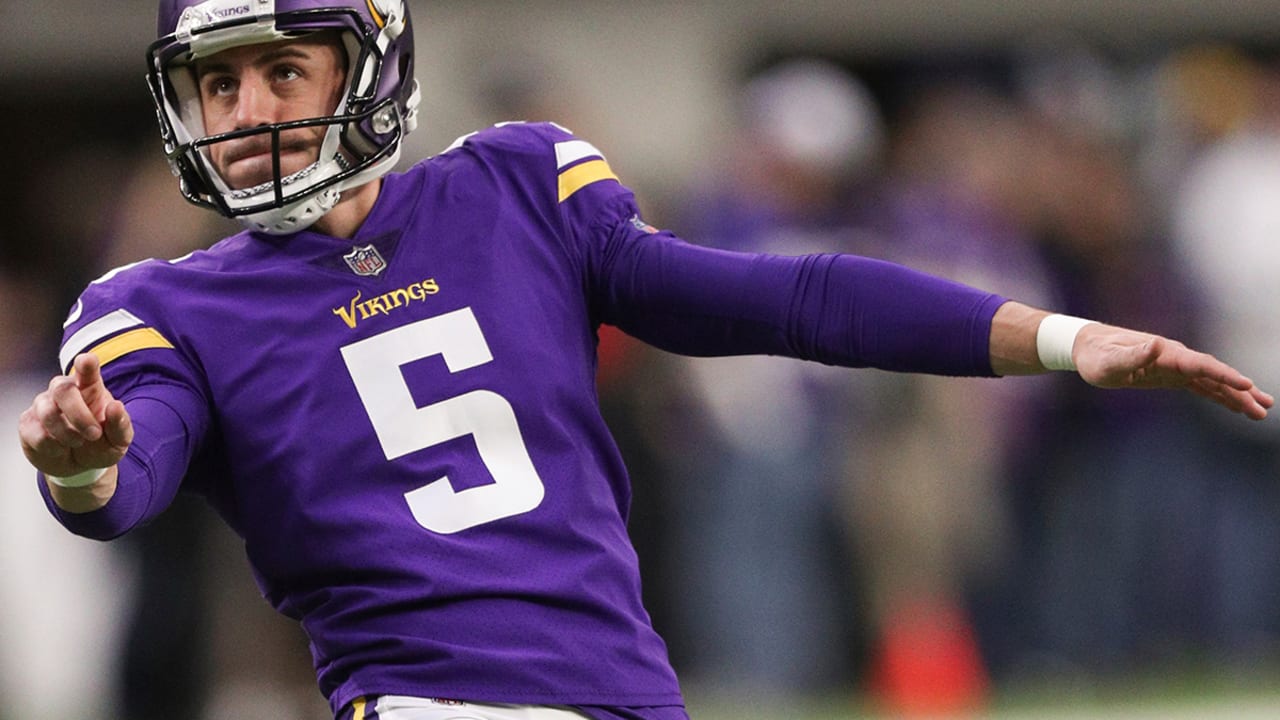 Vikings are sticking with kicker Dan Bailey for now