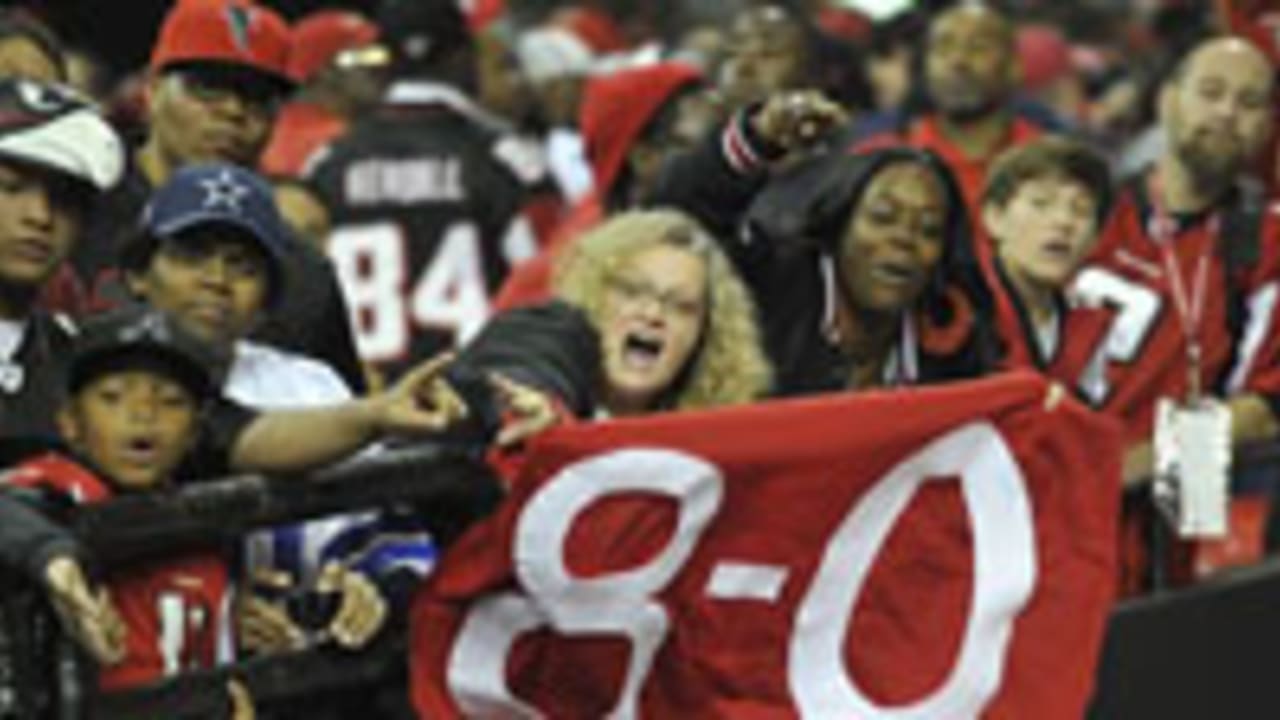 fans_121105_spot.jpg