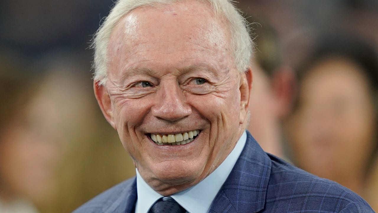 Jerry-Jones-181111-Spot.jpg
